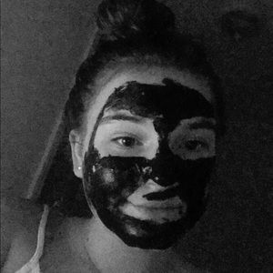 Meet your Posher, Thalia